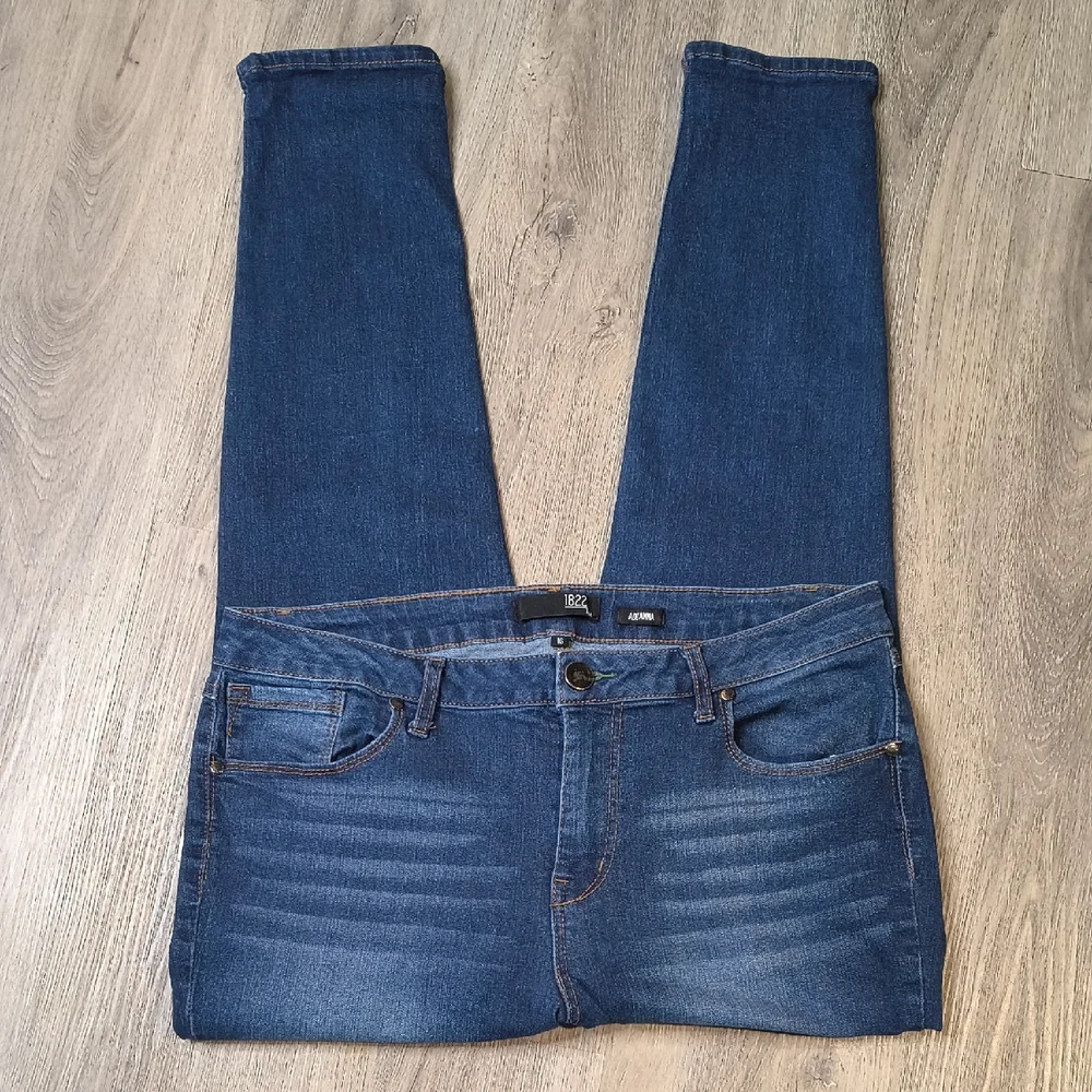 High Rise Skinny w/28